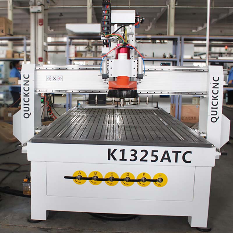 ماكينة راوتر CNC ثلاثية المحاور K1325 ATC لإنتاج الأعمال الخشبية