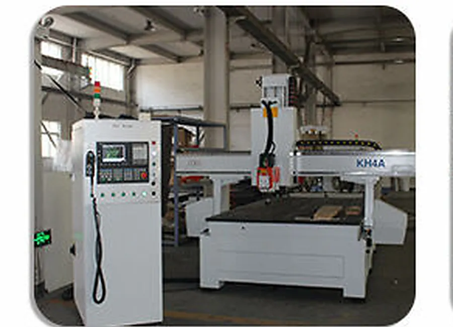 Router CNC KH4A na oficina da Quick CNC