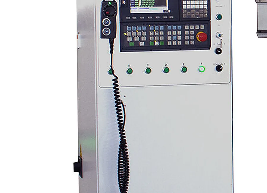 Quadro elétrico Syntec e volante eletrônico da KH4A
