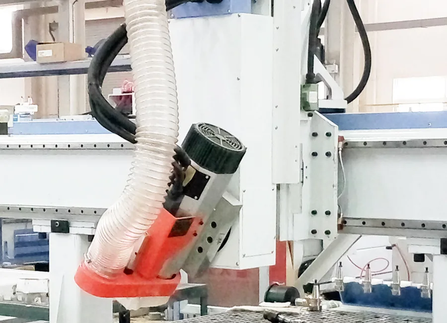 Quick CNC UA-481 spindle head close-up